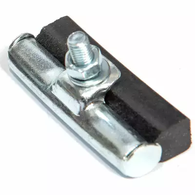 Porte Patins De Frein Vélo Avec écrou Déporté Fibrax 45 Mm 2 Porte Patins De Frein Vélo Avec écrou Déporté Fibrax 45 Mm – Image 2